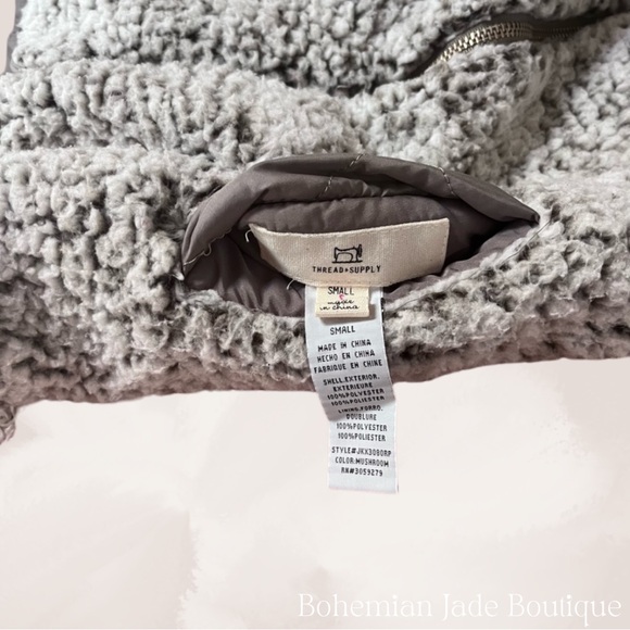 Thread & Supply Reversible Sherpa Vest - Taupe - Picture 6 of 6